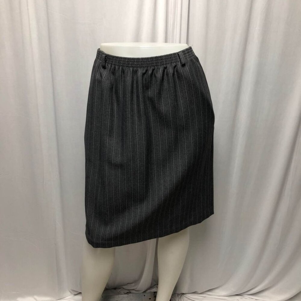 Alfred Dunner Skirt Womens Size 14 Petite Gray Pinstripe Pockets A Line Office